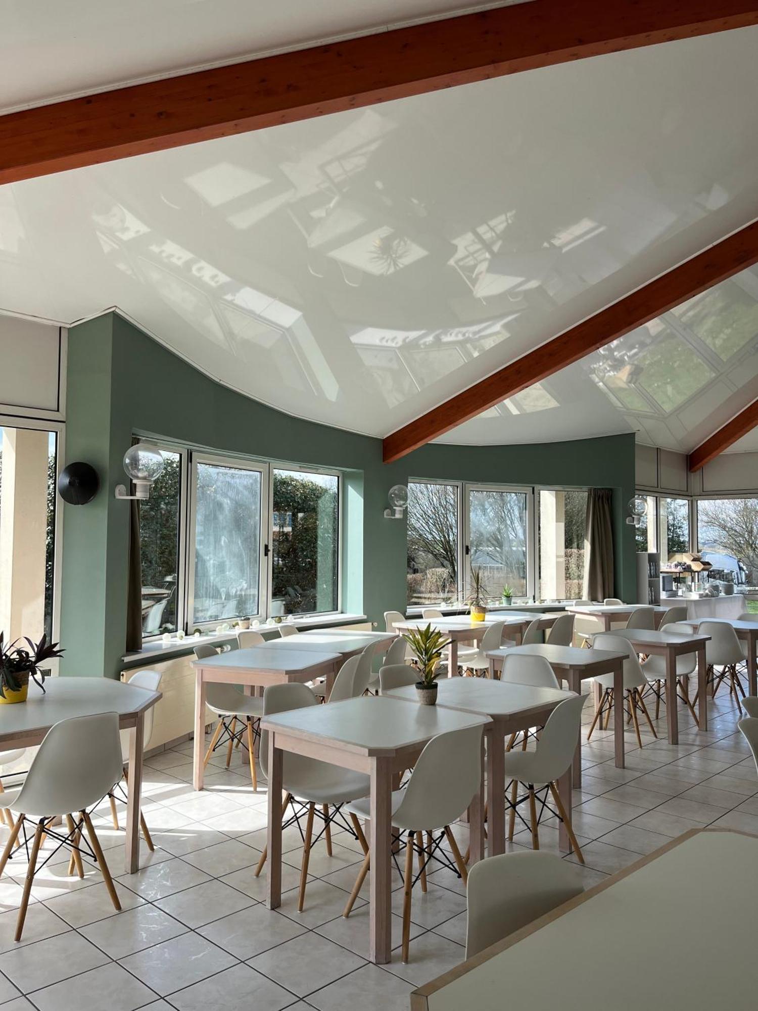 Hotel La Petite Auberge Chambretaud ภายนอก รูปภาพ